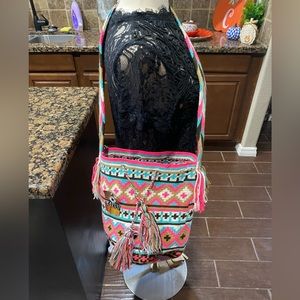 BNWT WAYUU TRIBE HANDBAG!